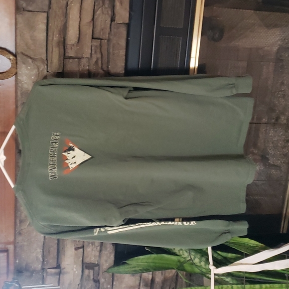 Gildan, winterplace West Virginia - Picture 2 of 4